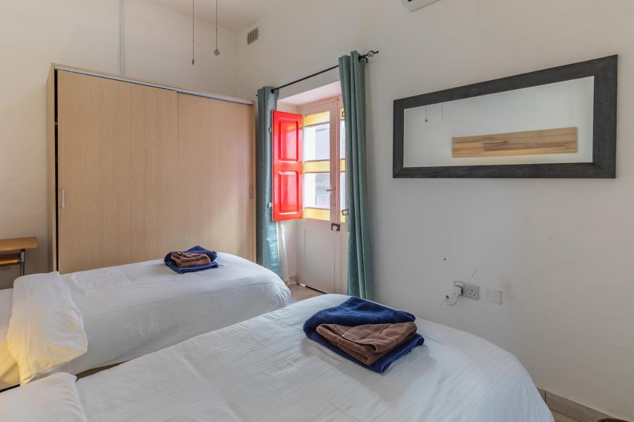 Bormla - Comfortable Two Bedroom Apartment Cospicua 외부 사진