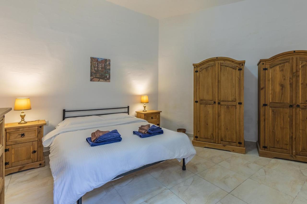 Bormla - Comfortable Two Bedroom Apartment Cospicua 외부 사진